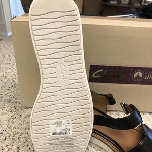 Ladies sandals brand new!